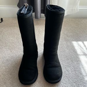 Size 6 Women’s Black Classic Tall Ugg Boots